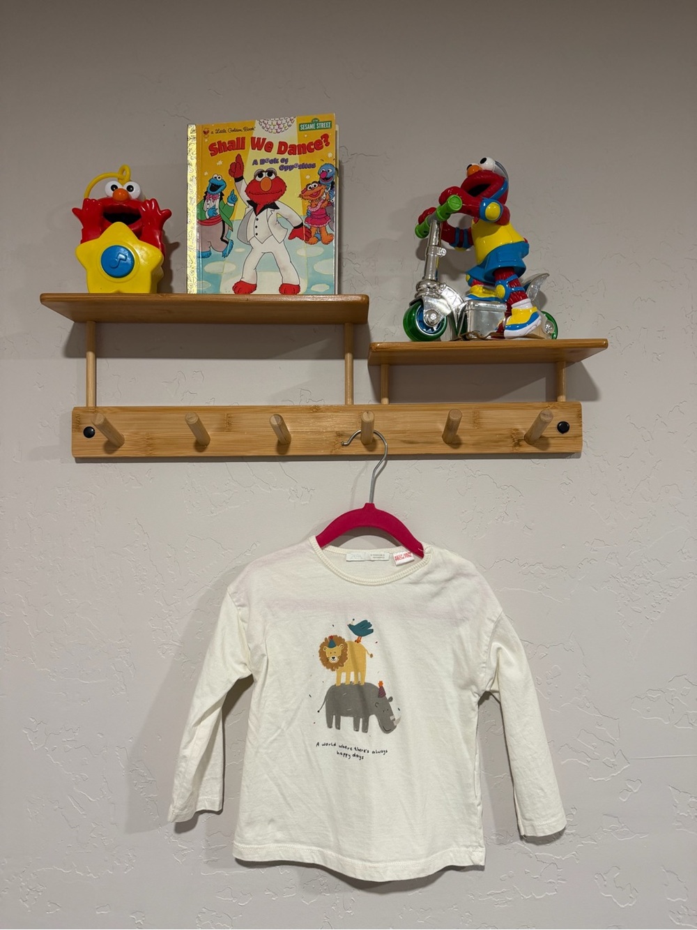 Zara White Long-Sleeve Tee with Stacked Animal Graphic